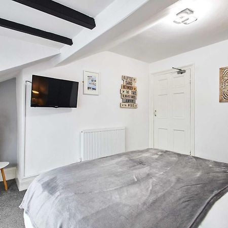 Apartment 4, Khyber Lodge Apartment ويتبي المظهر الخارجي الصورة