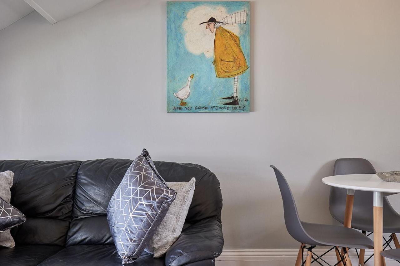 Apartment 4, Khyber Lodge Apartment ويتبي المظهر الخارجي الصورة